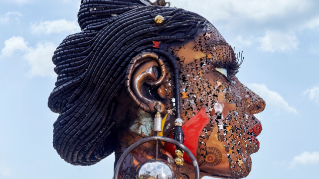 Stunning Metal Sculpture Shows ‘The Beauty of Black Women All Over The World’